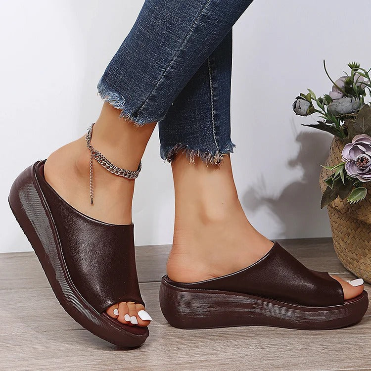 NELMY | Orthopädische Sandalen mit Lederkeilabsatz für Damen